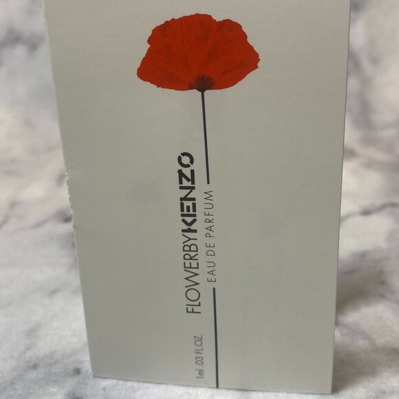 Bundle 5 Designer Samples - Guerlain, Prada, Lancome, Kenzo, Carolina Herrera - Picture 5 of 15